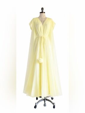 Vintage 1960s Claire Sandra by Lucie Ann Lemon Yellow Chiffon Robe - Pom Pom - M